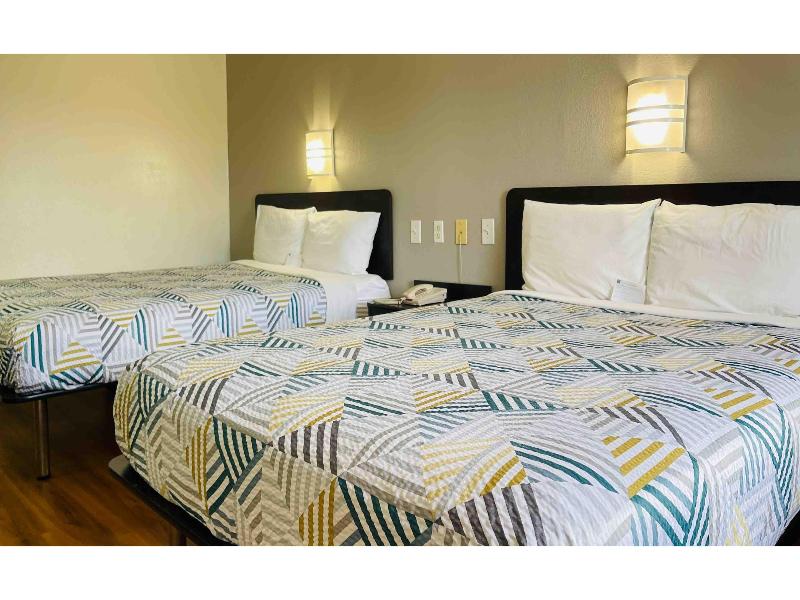 Motel 6-Duncanville, TX - Dallas GA image
