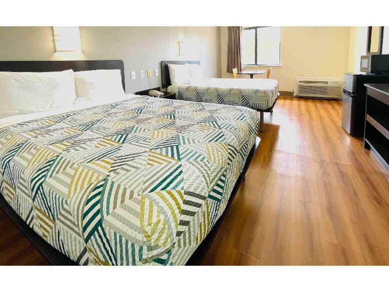 Motel 6-Duncanville, TX - Dallas GA image