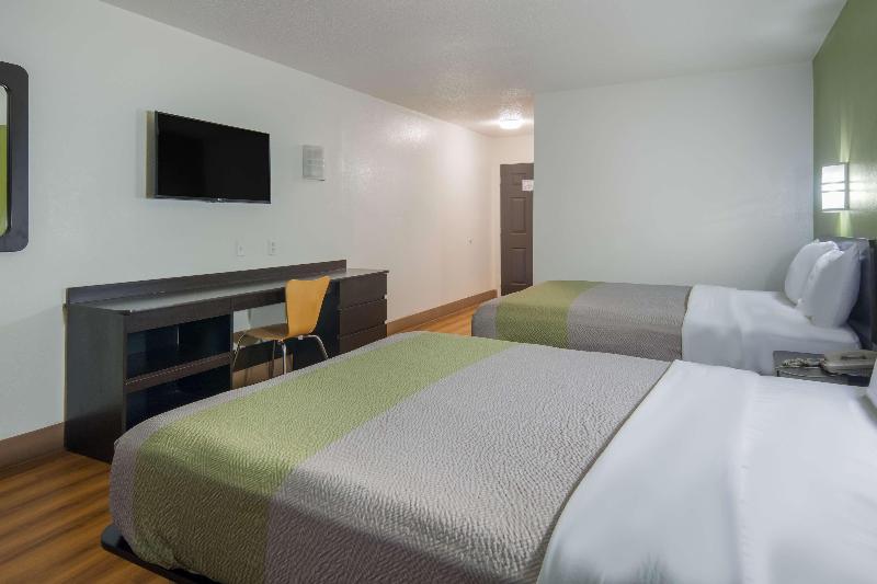 Motel 6 Duncanville, TX - Dallas - Image 10