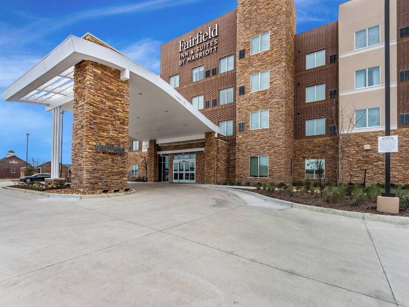 Fairfield Inn & Suites by Marriott Dallas DFW Airp image