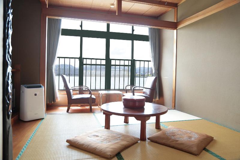 Kahan No Yado Karatsu Castle image