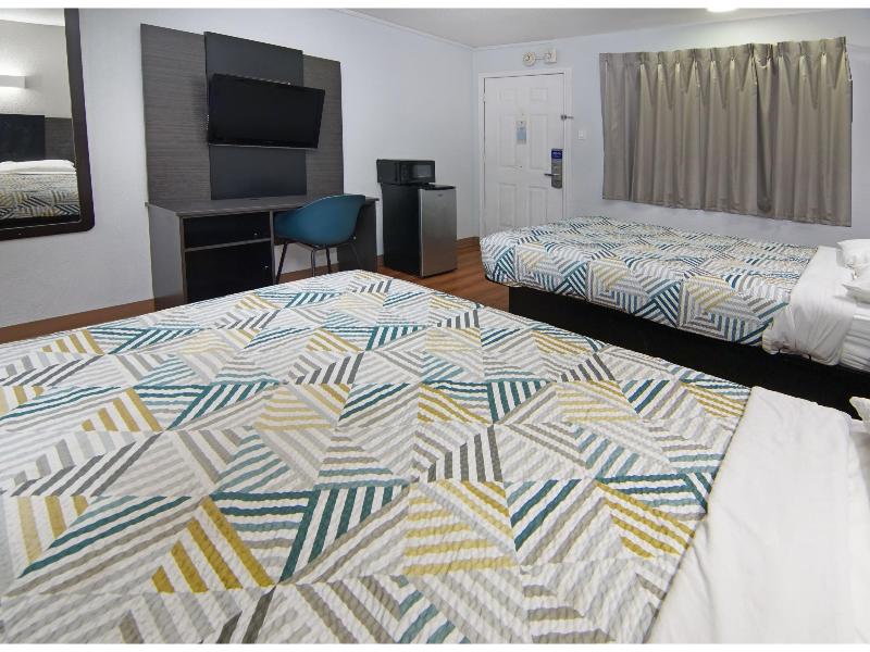 Motel 6-Red Oak, TX - Dallas GA image