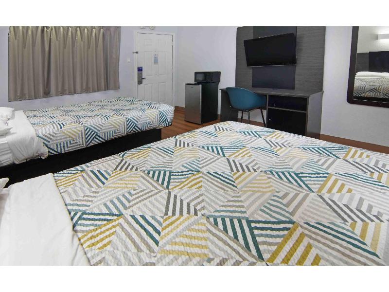 Motel 6-Red Oak, TX - Dallas GA image