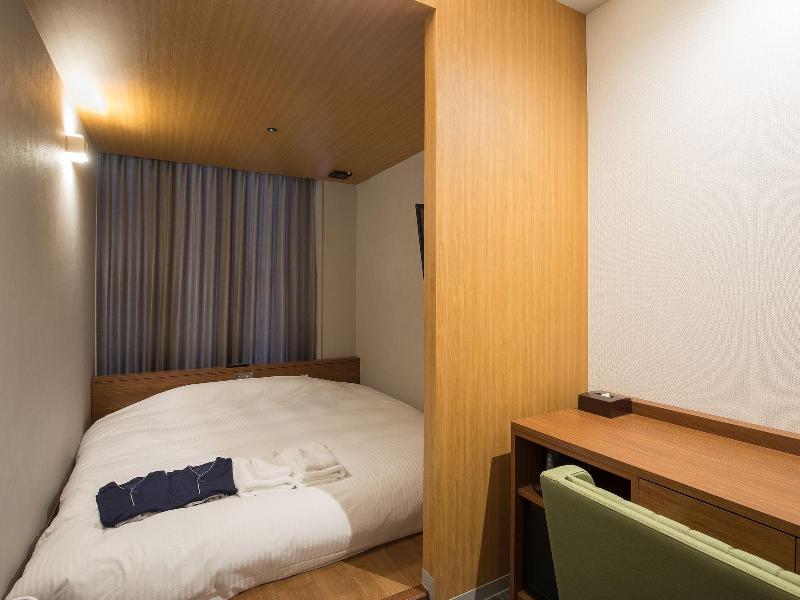 Bed room