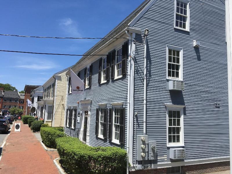 Essex Street Inn & Suites, Ascend Hotel Collection image