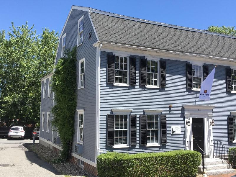 Essex Street Inn & Suites, Ascend Hotel Collection image