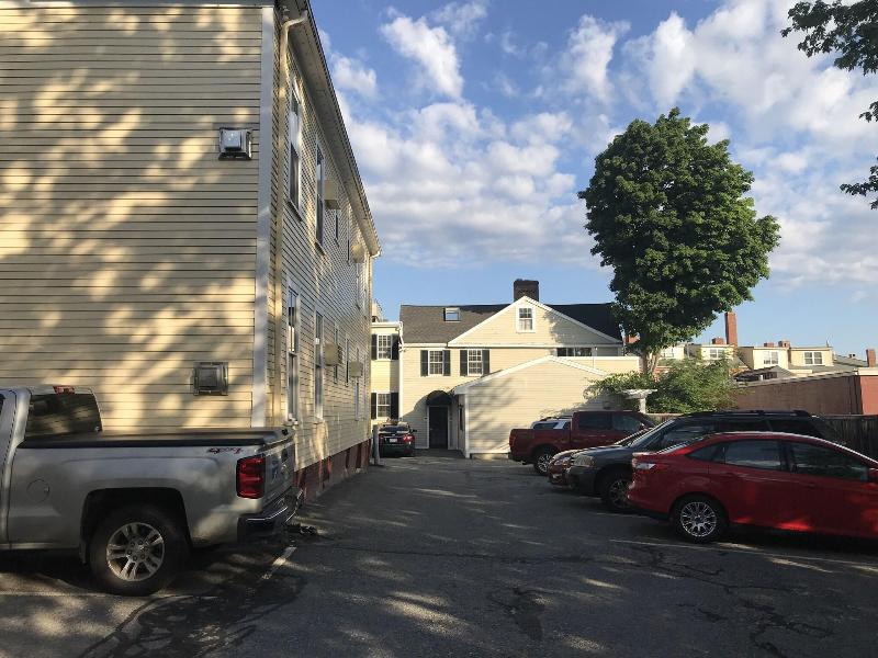 Essex Street Inn & Suites, Ascend Hotel Collection image