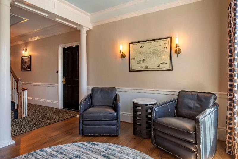 Essex Street Inn & Suites, Ascend Hotel Collection image