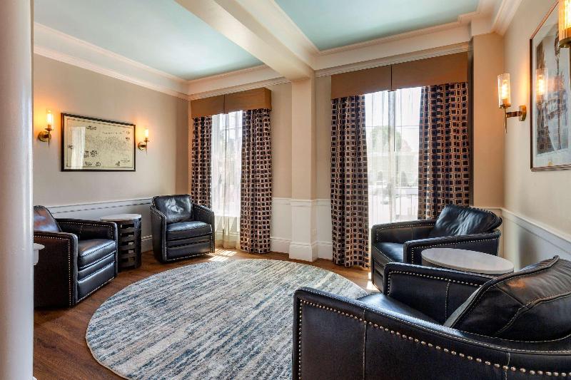 Essex Street Inn & Suites, Ascend Hotel Collection image