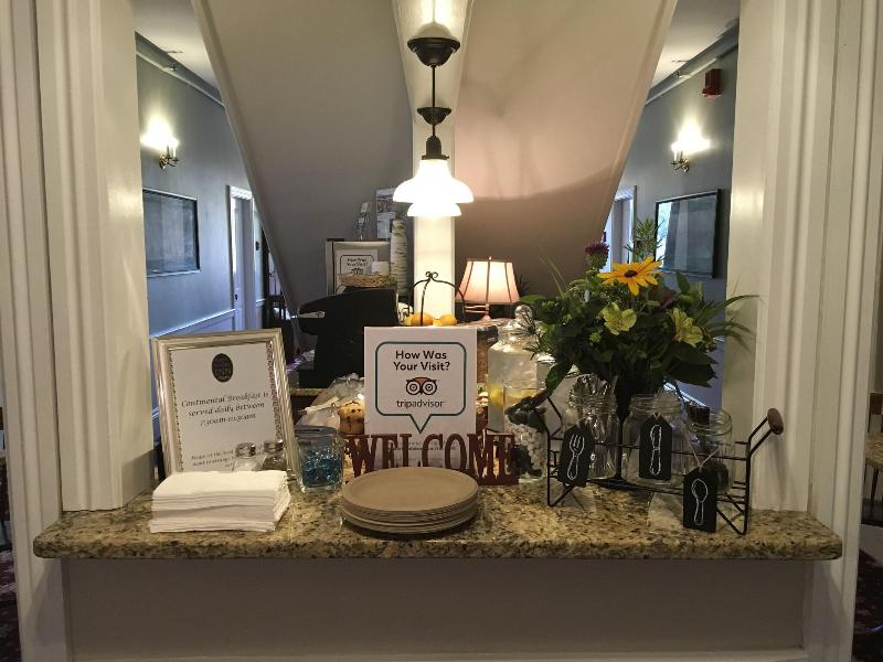 Essex Street Inn & Suites, Ascend Hotel Collection image
