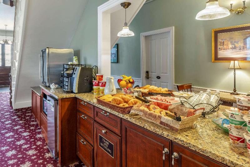 Essex Street Inn & Suites, Ascend Hotel Collection image
