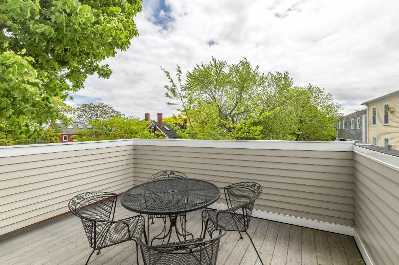 Essex Street Inn & Suites, Ascend Hotel Collection image