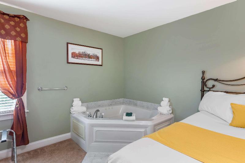 Essex Street Inn & Suites, Ascend Hotel Collection image