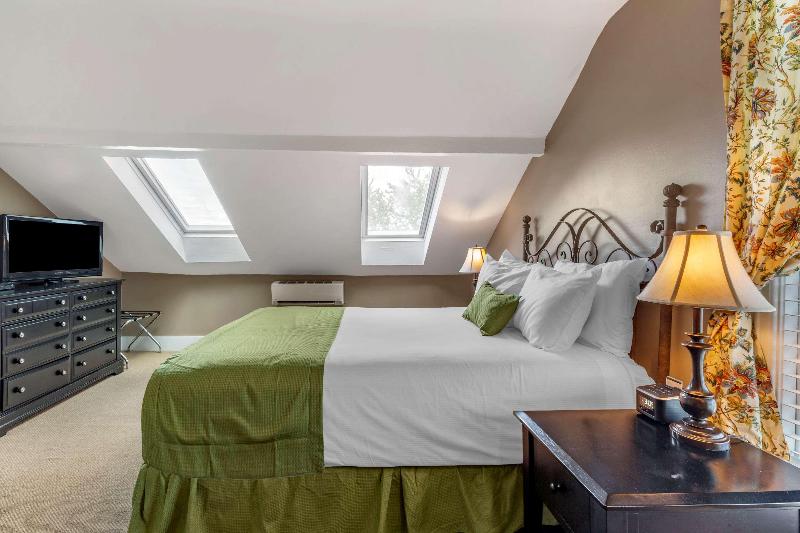 Essex Street Inn & Suites, Ascend Hotel Collection image