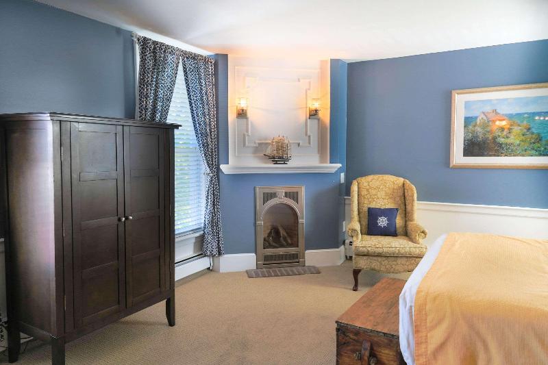 Essex Street Inn & Suites, Ascend Hotel Collection image