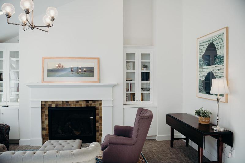 Briar Barn Inn image