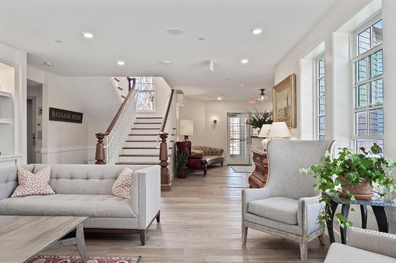 Briar Barn Inn image