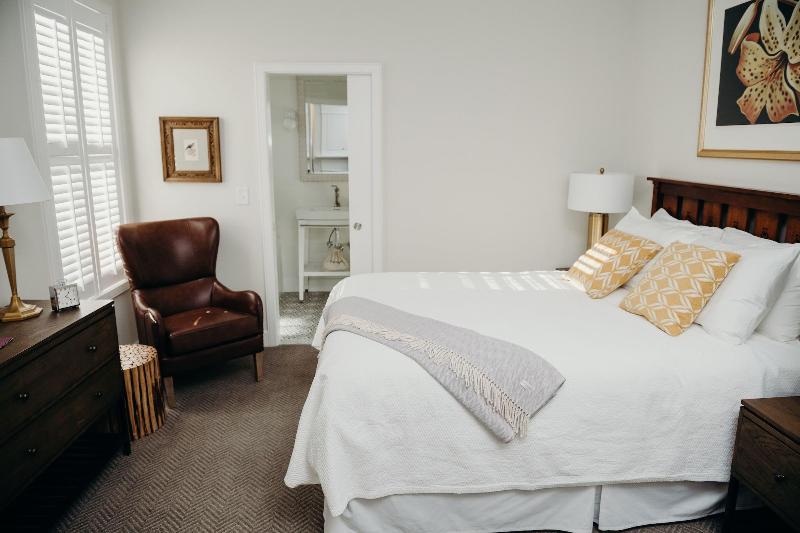 Briar Barn Inn image