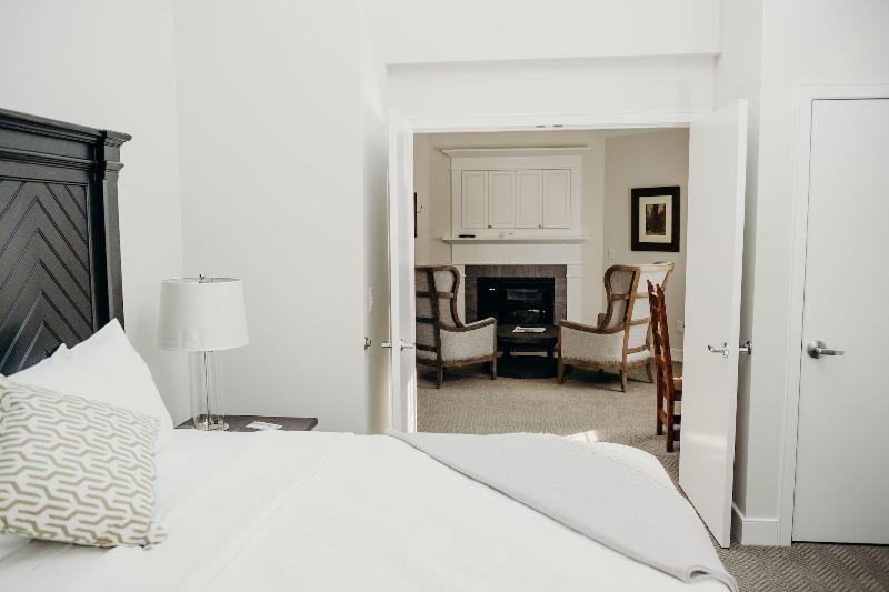 Briar Barn Inn image