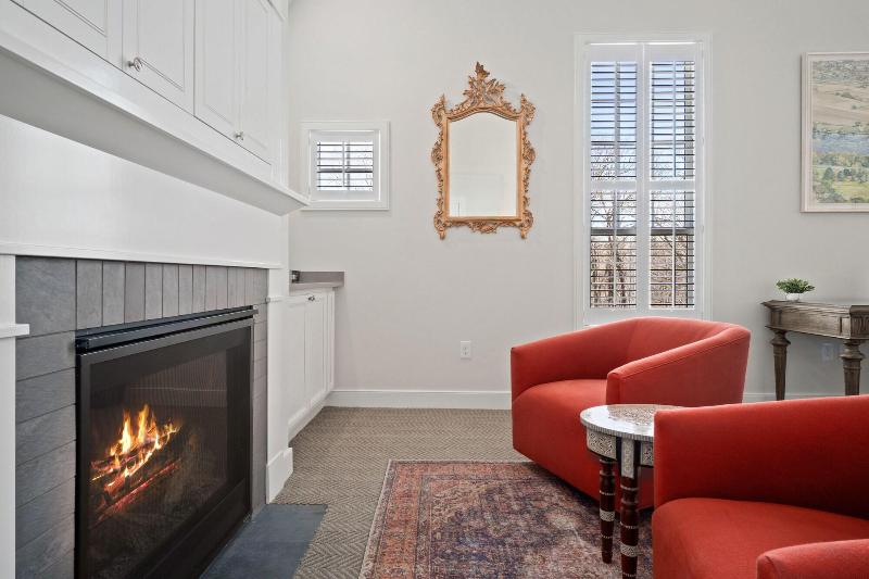 Briar Barn Inn image