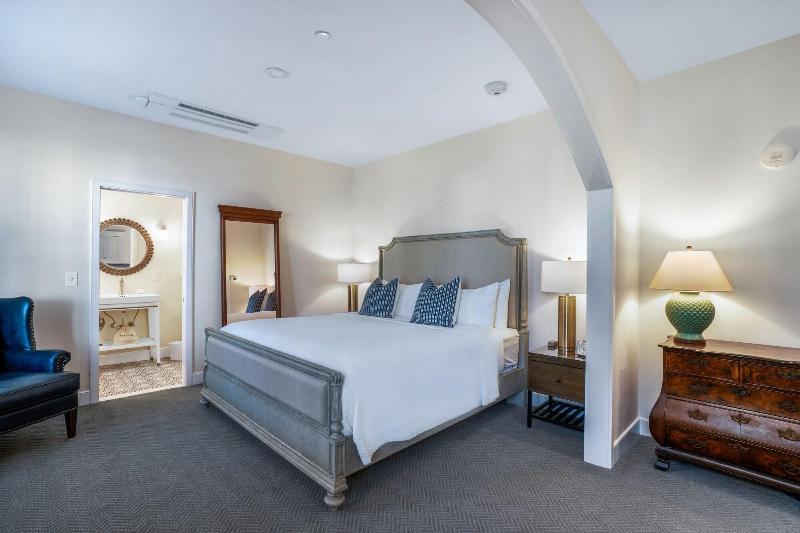 Briar Barn Inn image