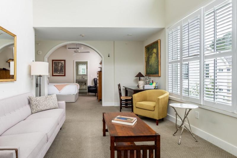Briar Barn Inn image