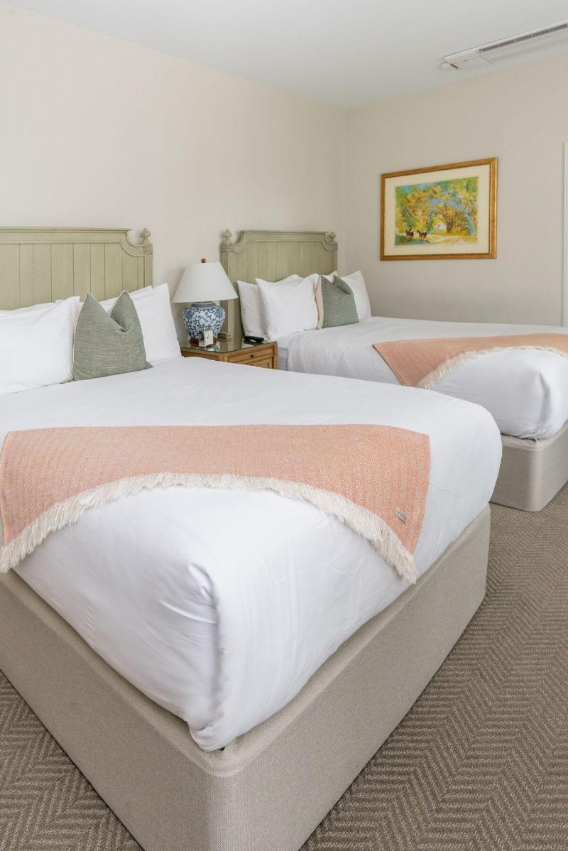 Briar Barn Inn image