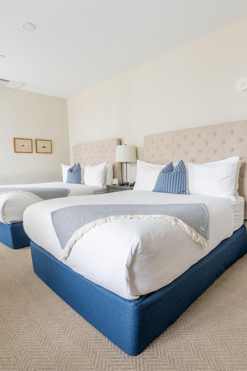 Briar Barn Inn image