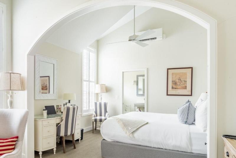 Briar Barn Inn image