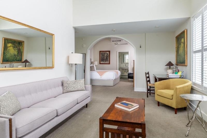 Briar Barn Inn image