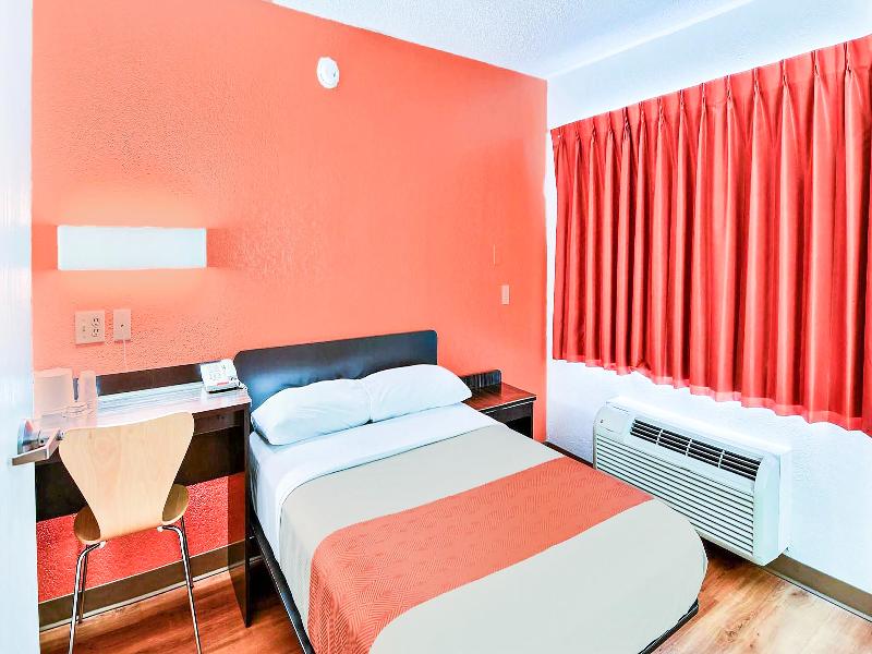 Motel 6 Tewksbury, Ma - Boston GA image