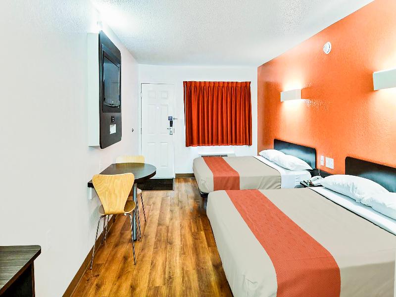 Motel 6 Tewksbury, Ma - Boston GA image
