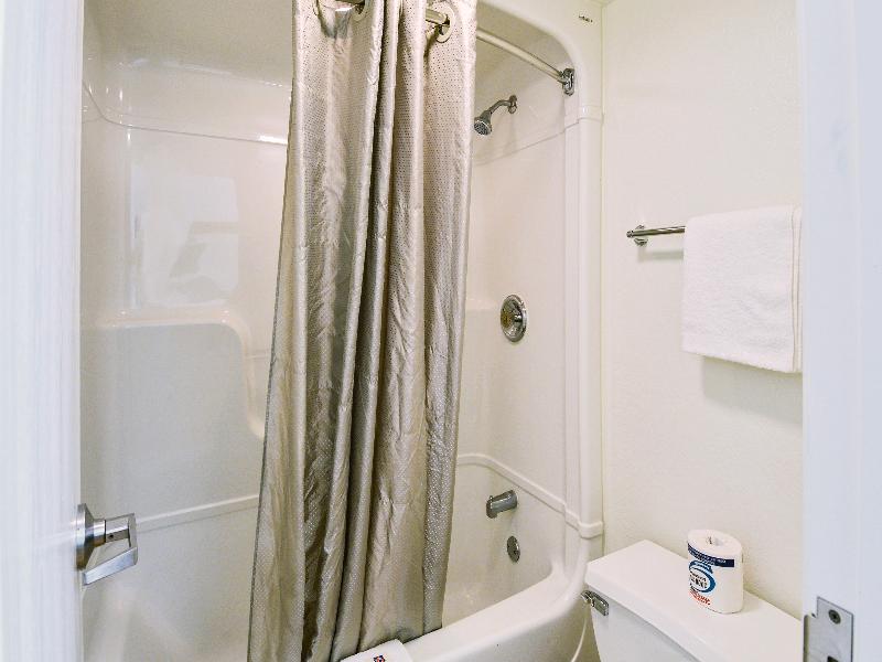 Motel 6 Tewksbury, Ma - Boston GA image