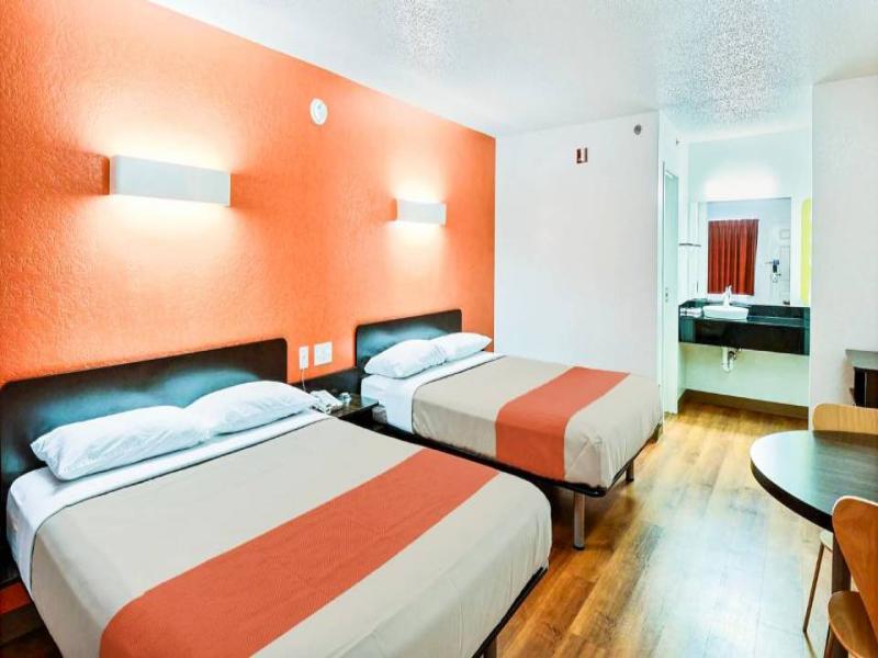 Motel 6 Tewksbury, Ma - Boston GA image