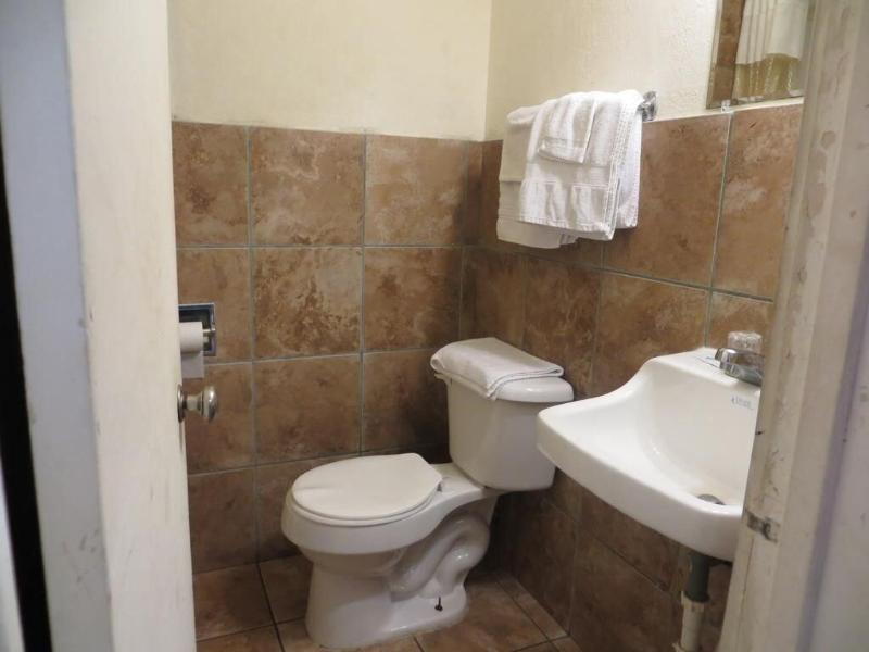 Travel Inn & Suites image
