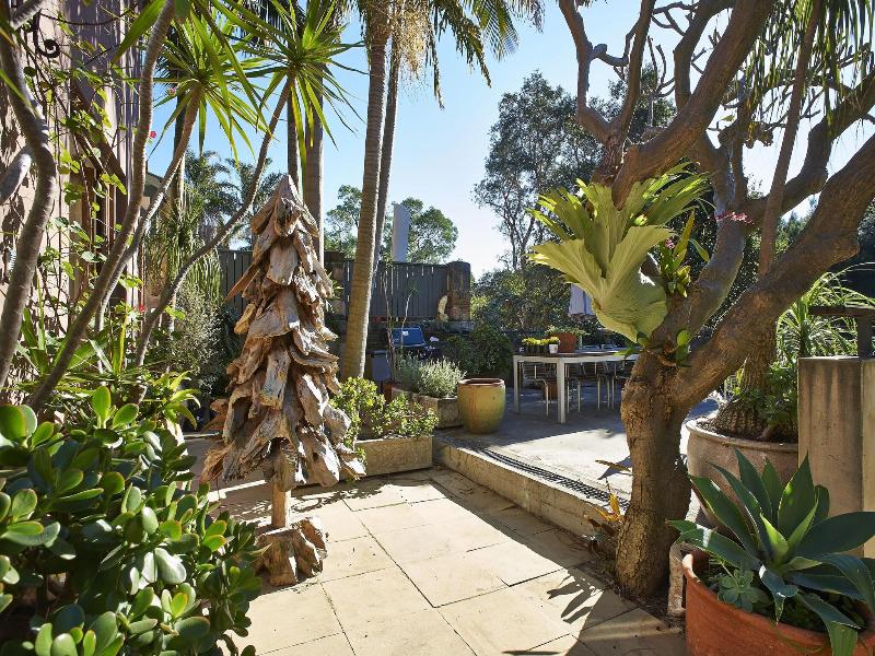 Bondi Beach House image