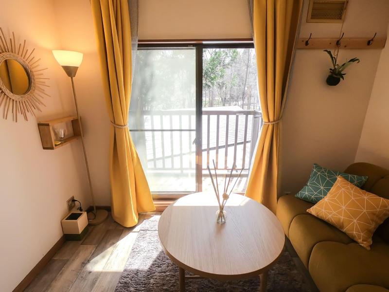 Guest House Lamp image