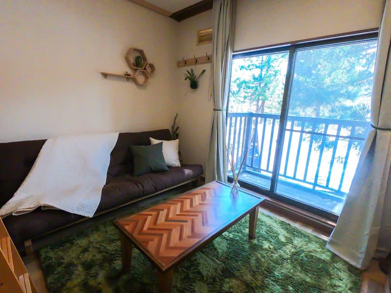 Guest House Lamp image
