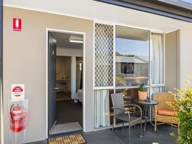 Alexander Motel image