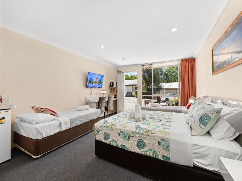 Alexander Motel image