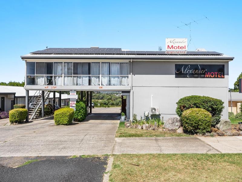 Alexander Motel image