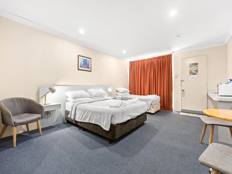 Alexander Motel image