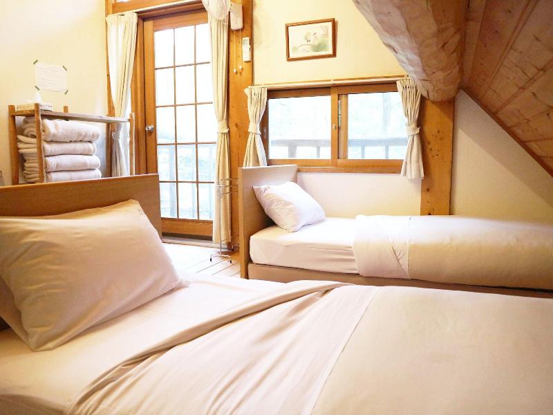 Canadian Loghouse Inn Azumino Yujin image