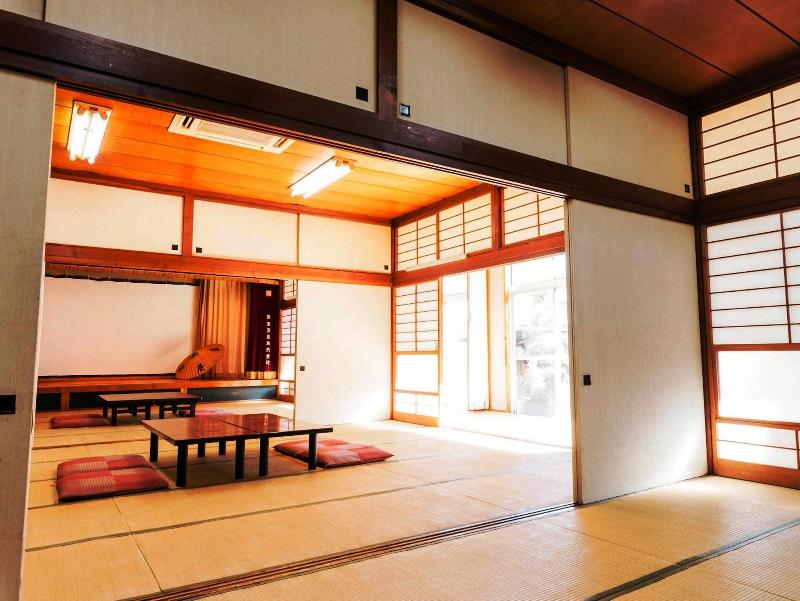 Kashiwaya Ryokan Guesthouse&Sharedhouse image