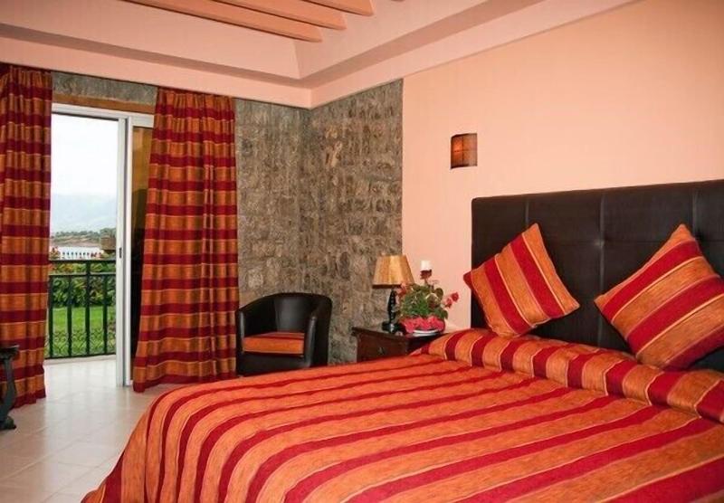 Hotel Chems Du Lac image