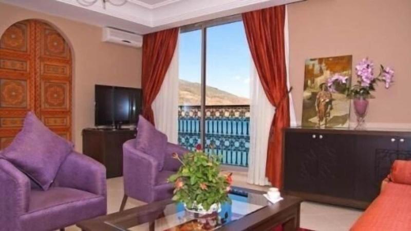 Hotel Chems Du Lac image