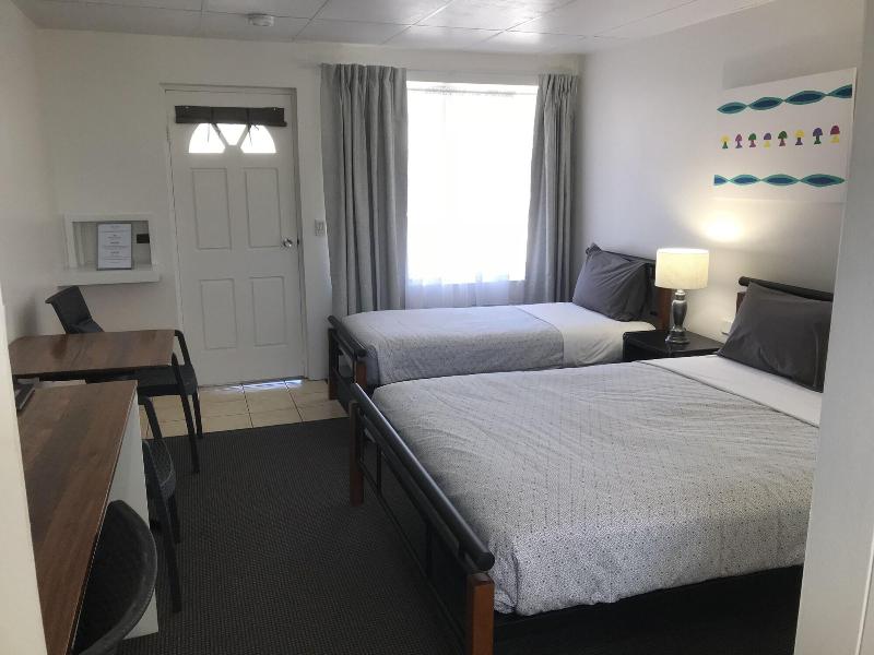 Cook's Endeavour Motor Inn image