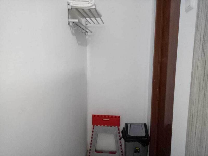 Hotel Syariah Mama Kutajaya Pasar Kemis image