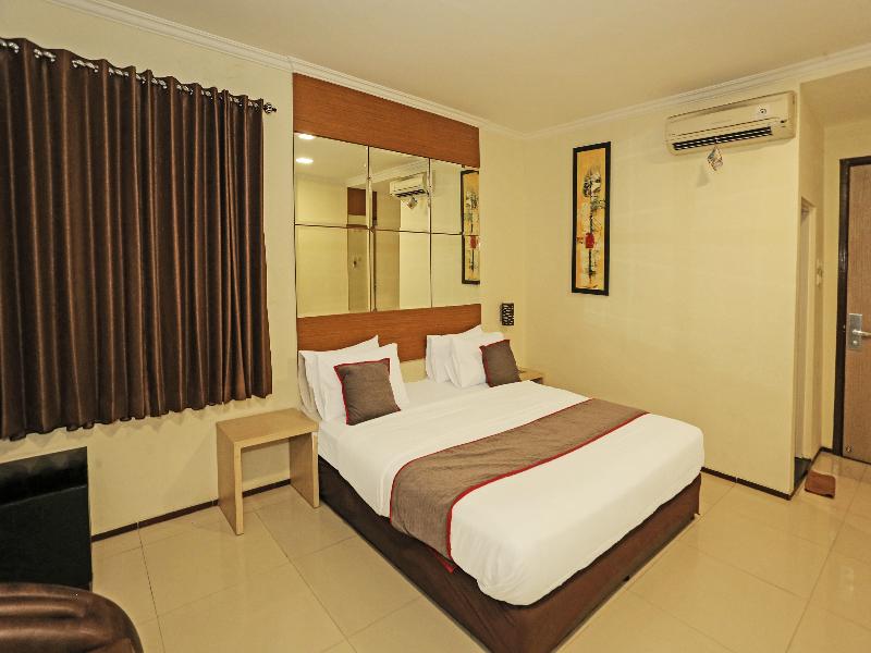 Super Oyo Townhouse Oak Hotel Fiducia Serpong image