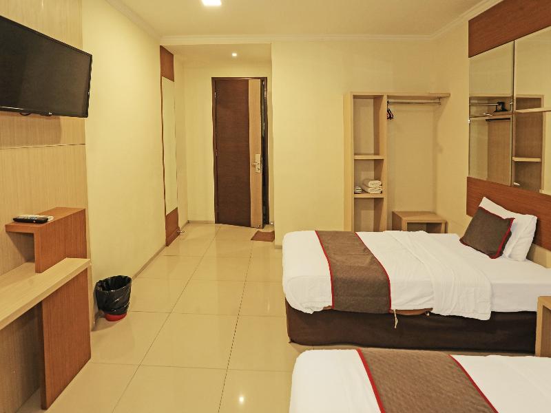 Super Oyo Townhouse Oak Hotel Fiducia Serpong image